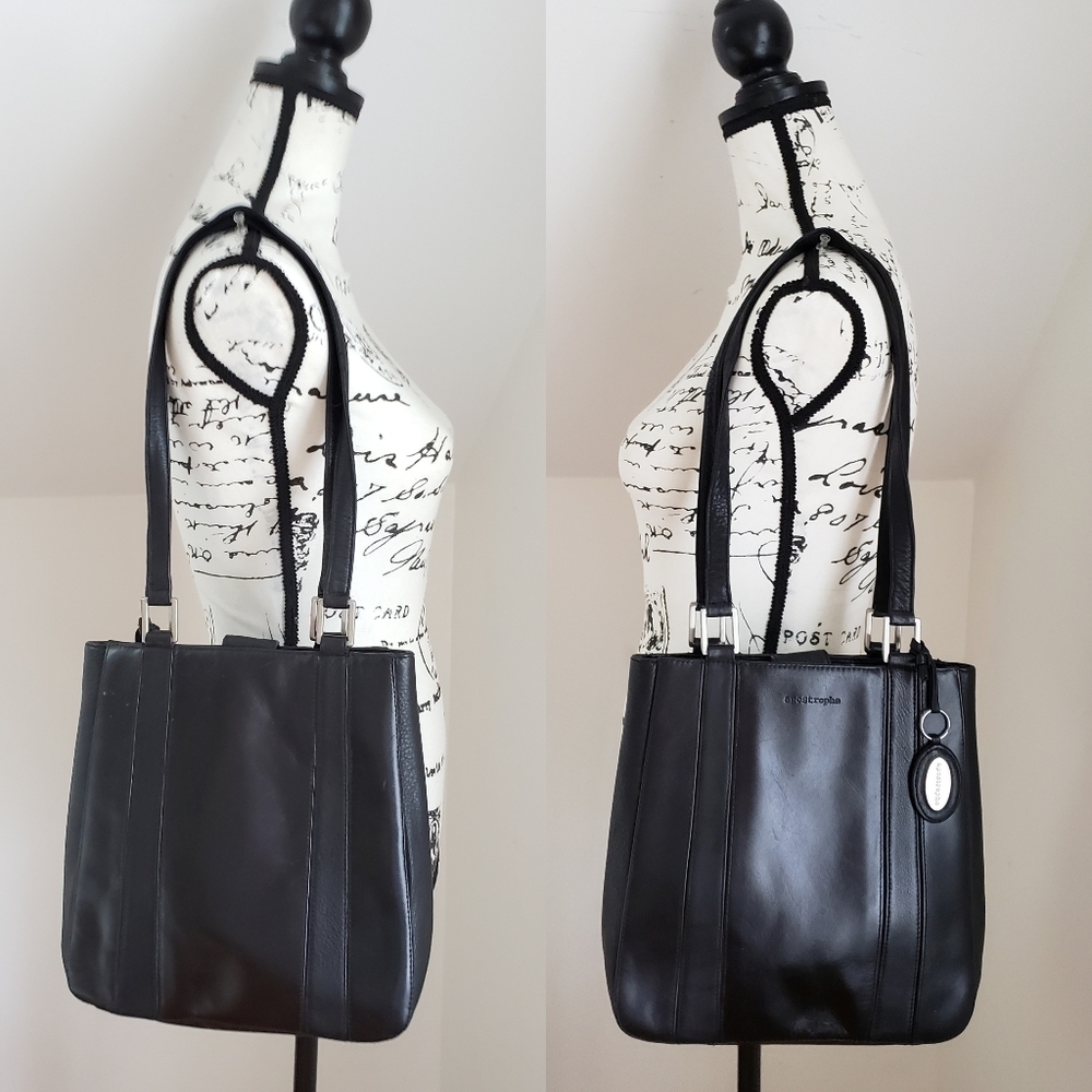 Apostrophe Genuine leather black shoulder bag. Double Straps.